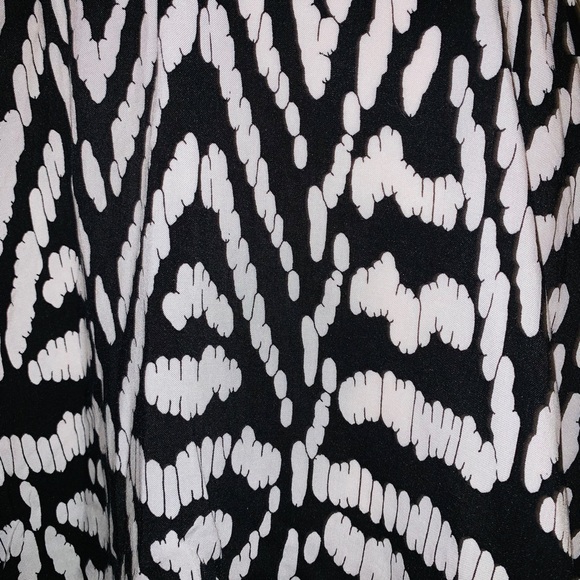 Aeropostale Beautiful pattern racerback sundress - Picture 9 of 11